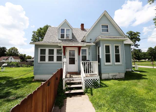 Property at 607 Clay St, Boone, IA 50036, 4 beds, 1 bath