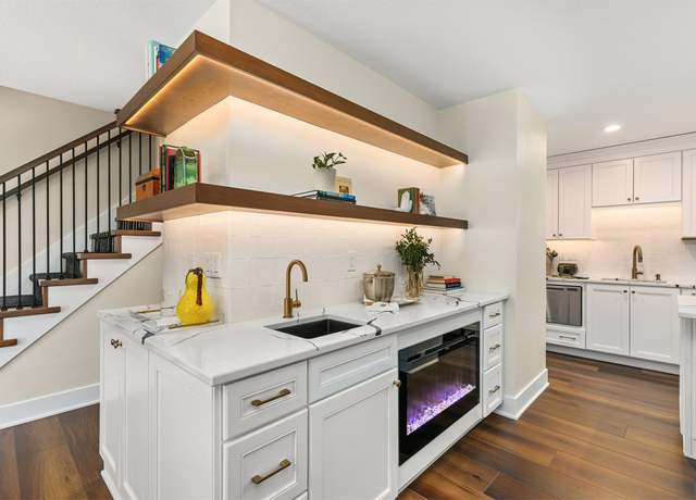 Property at 3305 Ep True Pkwy #1502, West Des Moines, IA 50265, 2 beds, 2.5 baths
