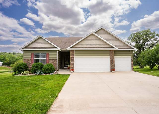 Property at 8255 SE 32nd Ave, Runnells, IA 50237, 5 beds, 3 baths