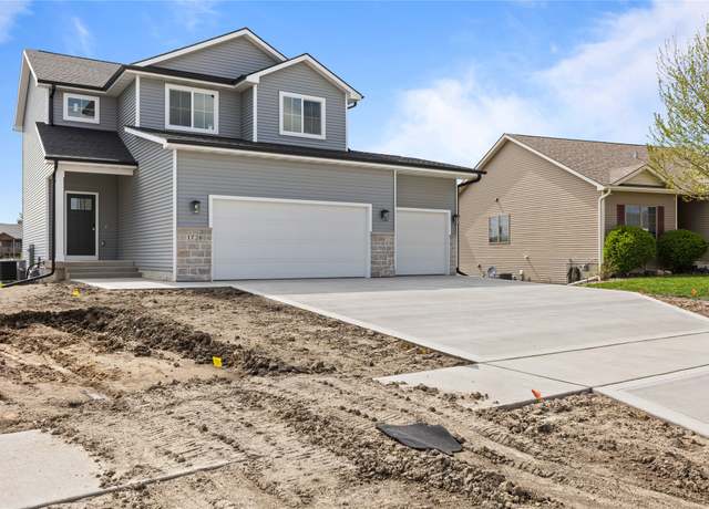 Property at 1726 Tuscany Dr SE, Altoona, IA 50009, 4 beds, 3.5 baths