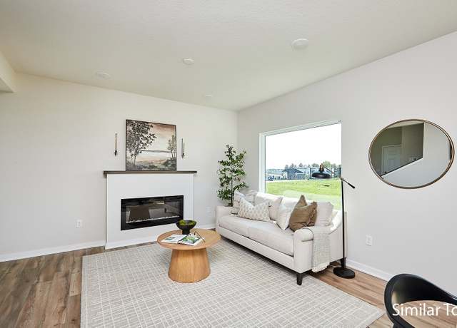 Property at 645 NW Compass Ave, Waukee, IA 50263, 4 beds, 3.5 baths