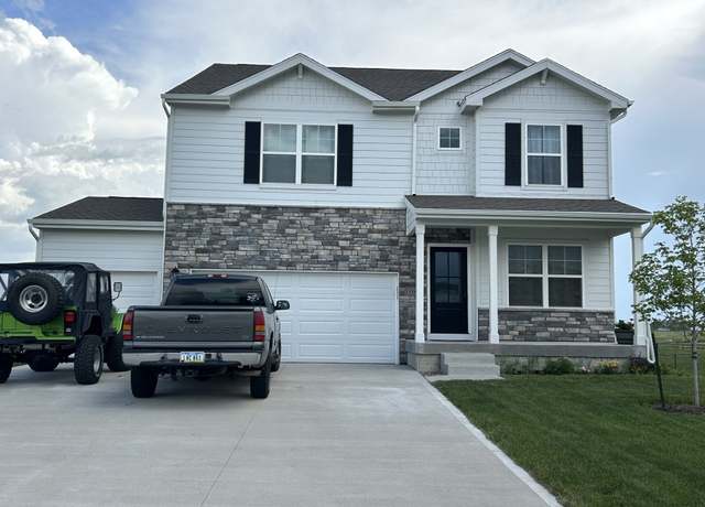 Property at 1085 Spruce St, Waukee, IA 50263, 4 beds, 2.5 baths