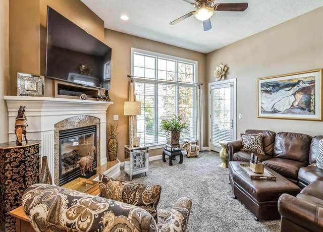 Property at 1417 NW 141st St #17, Clive, IA 50325, 2 beds, 2.5 baths