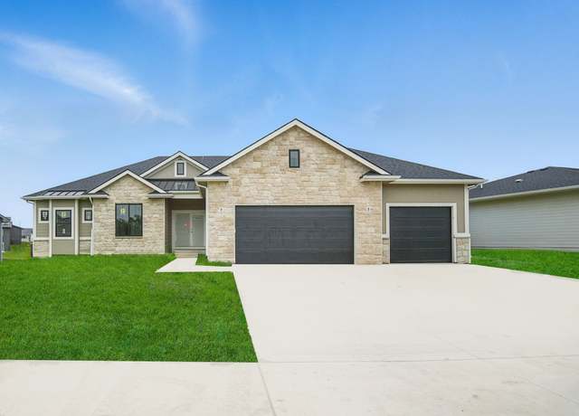 Property at 135 NW Alderleaf Dr, Waukee, IA 50263, 4 beds, 3 baths