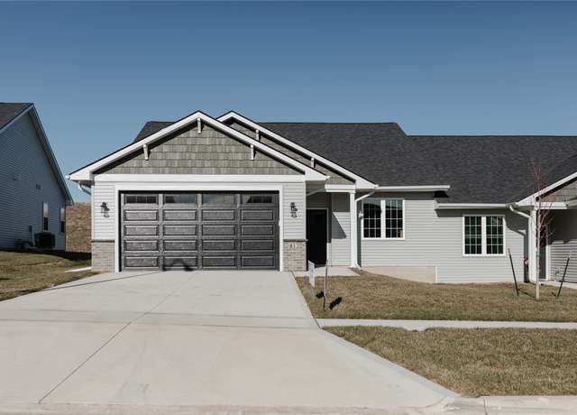 Property at 812 Trail Ridge Rd, Indianola, IA 50125, 2 beds, 2 baths