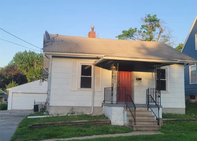 Property at 3829 1st St, Des Moines, IA 50313, 2 beds, 2 baths