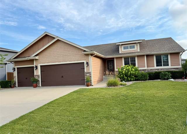 Property at 565 NE Bowman Dr, Waukee, IA 50263, 4 beds, 3 baths