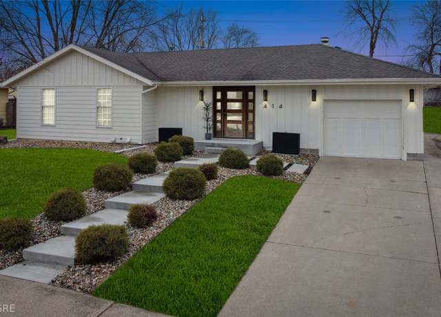 Property at 414 NW Chapel Dr, Ankeny, IA 50023, 4 beds, 2.5 baths