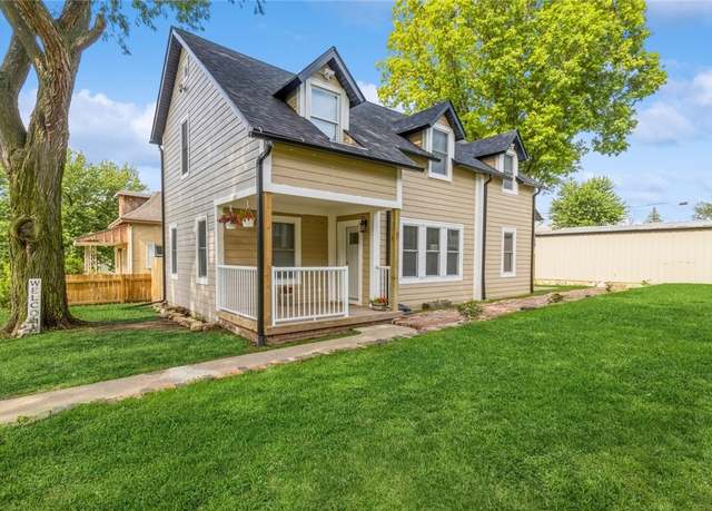 Property at 436 N 3rd St, Oskaloosa, IA 52577, 3 beds, 2 baths