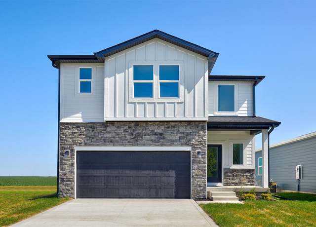 Property at 1069 NW Macarthur Ln, Waukee, IA 50263, 4 beds, 2.5 baths