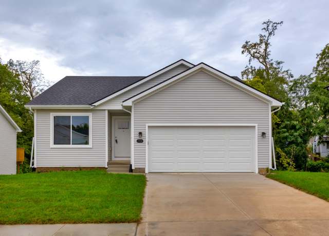 Property at 2908 River Ridge Rd, Des Moines, IA 50320, 3 beds, 3 baths