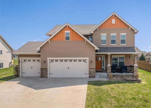 Property at 2307 SE 17th St, Ankeny, IA 50021, 5 beds, 3.5 baths