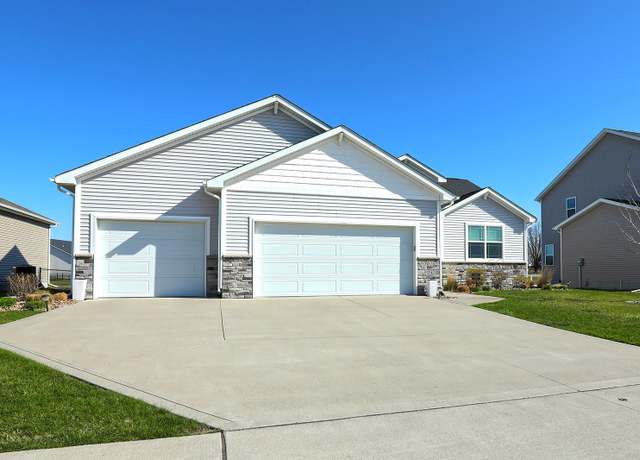 Property at 3024 NW Reinhart Dr, Ankeny, IA 50023, 4 beds, 3.5 baths
