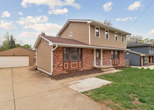 Property at 7300 Prairie Ave, Urbandale, IA 50322, 4 beds, 2 baths