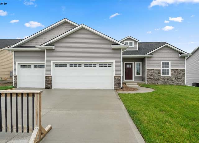 Property at 814 E Bridge Rd, Polk City, IA 50226, 4 beds, 3.5 baths