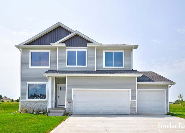Property at 5551 167th St, Urbandale, IA 50323, 4 beds, 2.5 baths