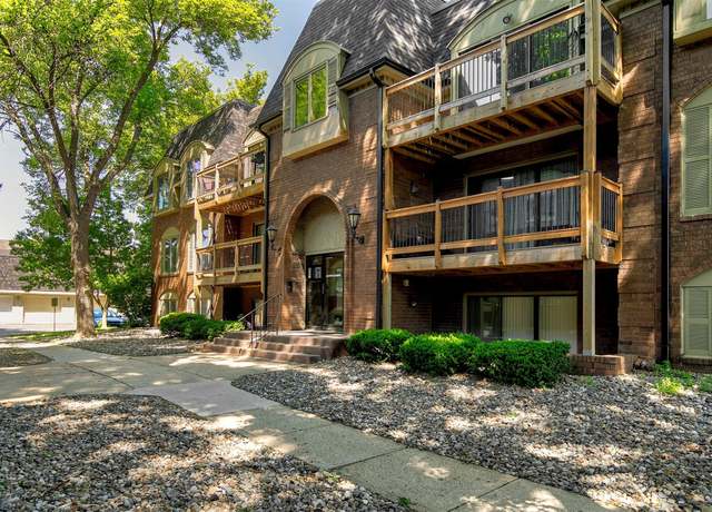 Property at 1420 20th St #7, West Des Moines, IA 50265, 2 beds, 2 baths