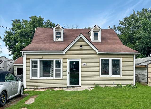 Property at 1106 Gratis Ave, Des Moines, IA 50315, 3 beds, 1.5 baths