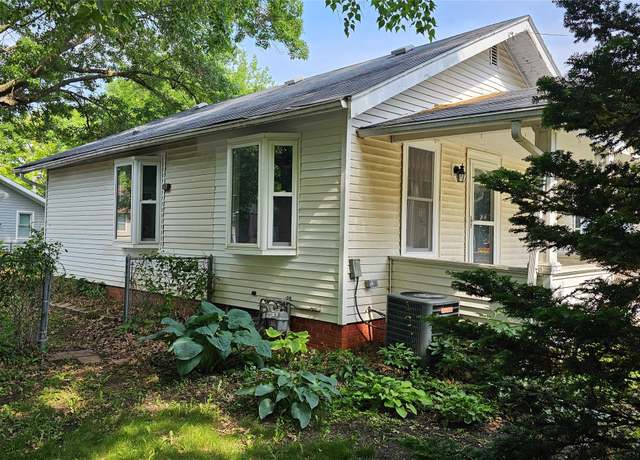 Property at 613 E 8th St N, Newton, IA 50208, 1 bed, 1 bath