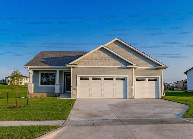 Property at 16514 Ironwood Ln, Urbandale, IA 50323, 3 beds, 2 baths
