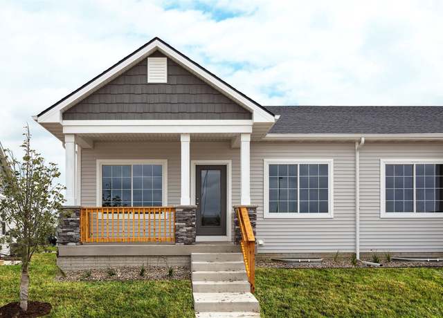 Property at 944 Sawgrass Dr, Norwalk, IA 50211, 3 beds, 3 baths