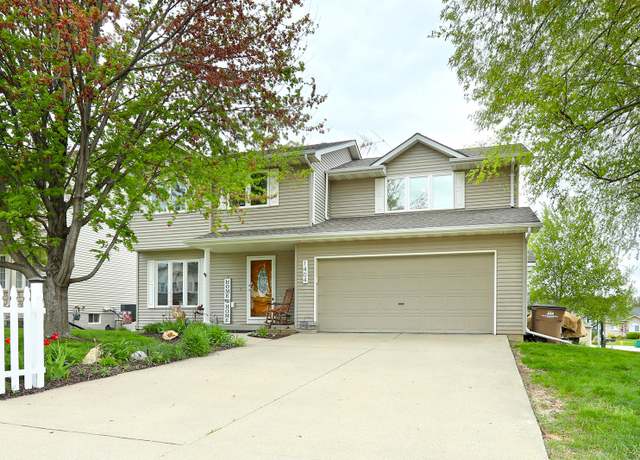 Property at 1404 E 18th St, Norwalk, IA 50211, 3 beds, 2.5 baths