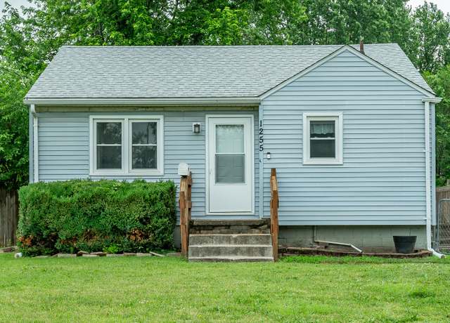 Property at 1255 E 27th Ct, Des Moines, IA 50317, 2 beds, 1 bath