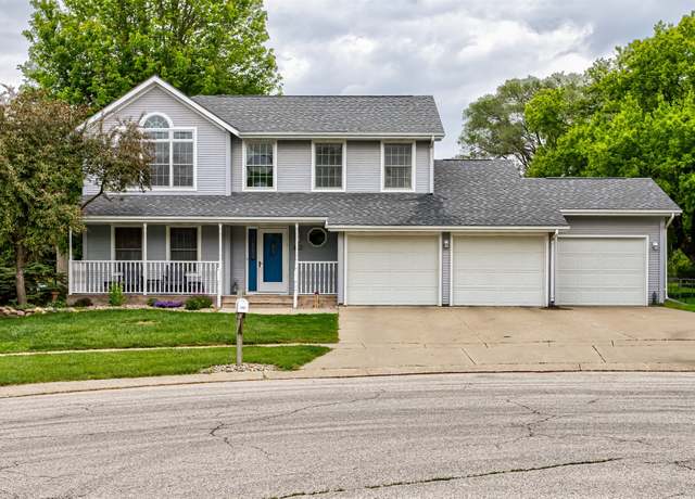 Property at 806 Vermont Cir, Ames, IA 50014, 4 beds, 3 baths