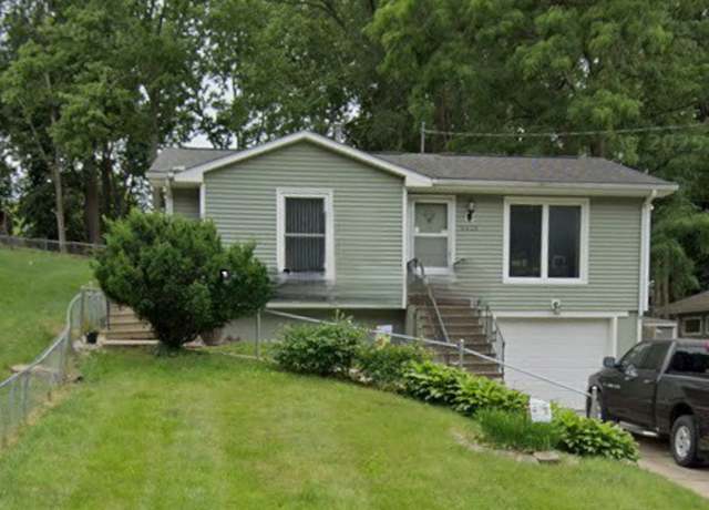 Property at 3525 Dubuque Ave, Des Moines, IA 50317, 4 beds, 1 bath