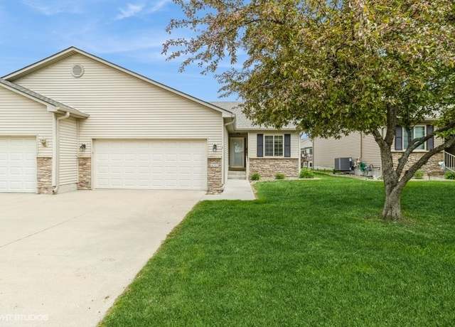 Property at 495 NE 60th St, Pleasant Hill, IA 50327, 3 beds, 3 baths