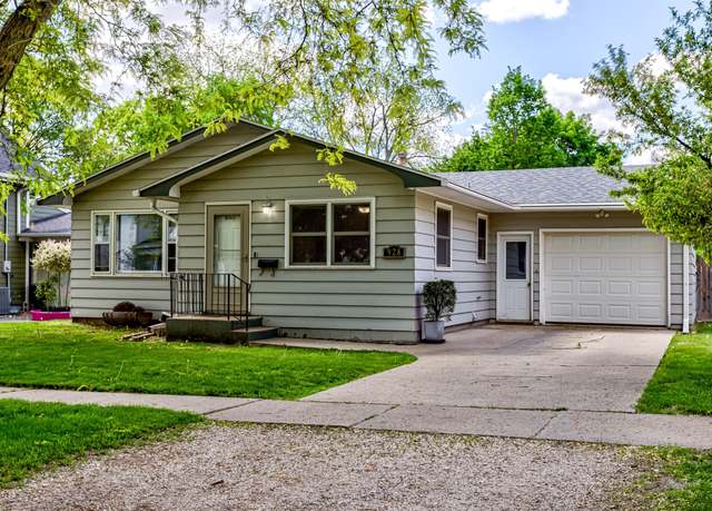 Property at 928 Washington St, Story City, IA 50248, 3 beds, 1.5 baths