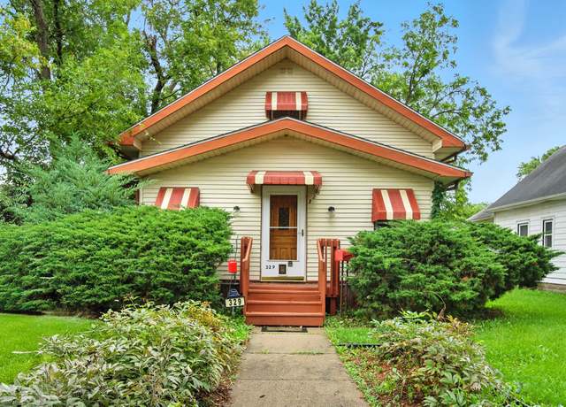 Property at 329 3rd St, West Des Moines, IA 50265, 5 beds, 2 baths