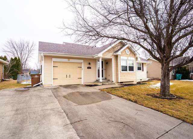 Property at 602 4th St NW, Altoona, IA 50009, 3 beds, 1 bath