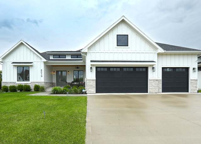 Property at 8019 NW 106th Ct, Johnston, IA 50131, 5 beds, 3 baths