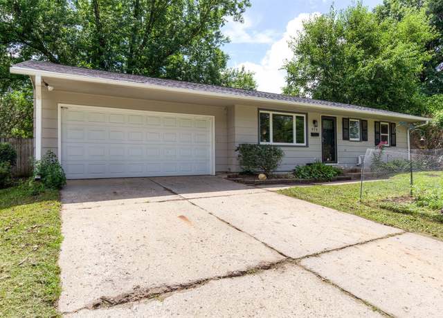 Property at 918 Arizona Ave, Ames, IA 50014, 4 beds, 2 baths
