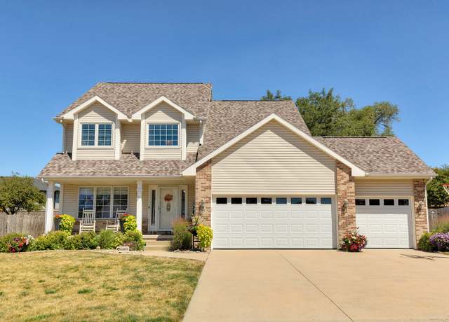 Property at 7911 Aspen Dr, West Des Moines, IA 50266, 4 beds, 3.5 baths