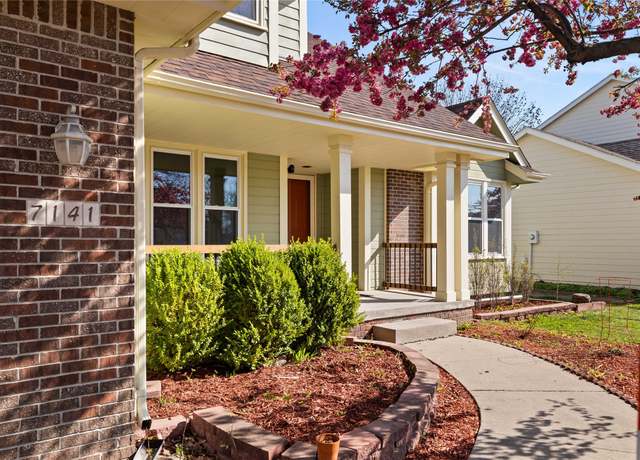 Property at 7141 Pommel Pl, West Des Moines, IA 50266, 3 beds, 2.5 baths
