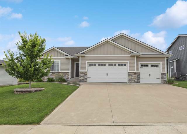 Property at 10214 Thorne Dr, West Des Moines, IA 50266, 4 beds, 3 baths