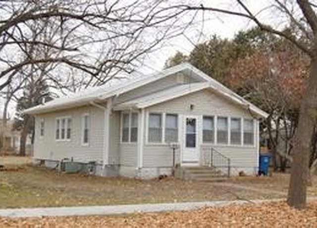 Property at 1912 Searle St, Des Moines, IA 50317, 2 beds, 1 bath