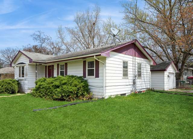 Property at 110 S J St, Indianola, IA 50125, 3 beds, 1 bath