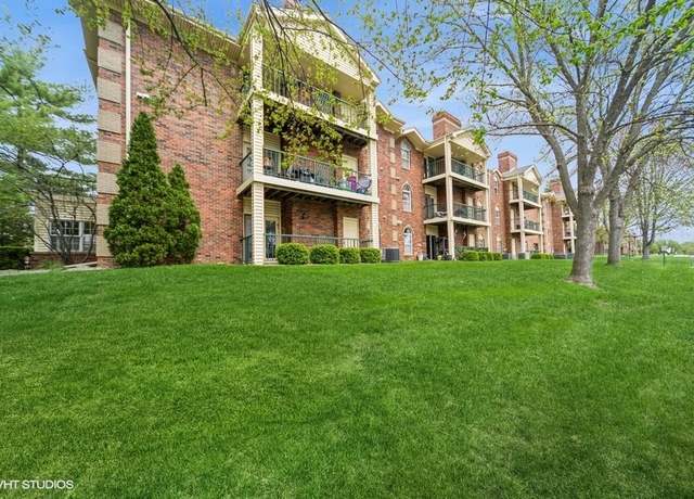 Property at 4900 Pleasant St #16, West Des Moines, IA 50266, 2 beds, 2 baths