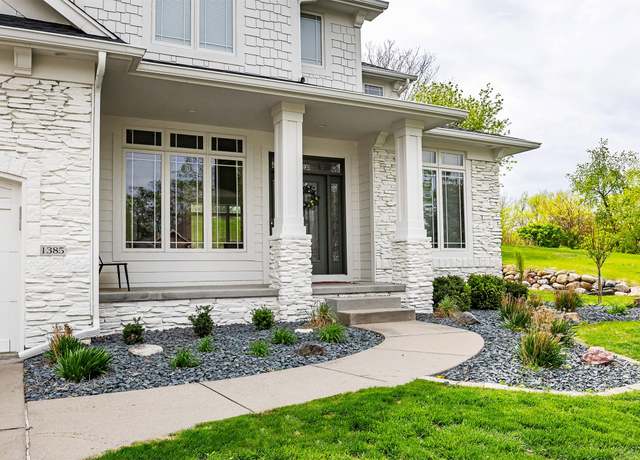 Property at 1385 Tulip Tree Ln, West Des Moines, IA 50266, 5 beds, 4.5 baths