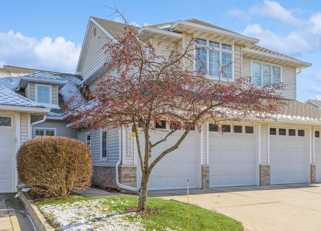 Property at 14155 Pinnacle Pointe Dr, Clive, IA 50325, 4 beds, 3.5 baths