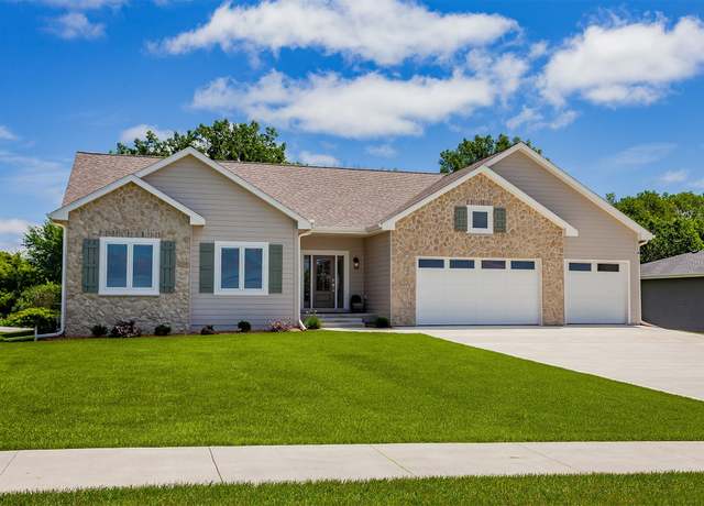 Property at 707 Meadow Pointe Ct, Alleman, IA 50007, 5 beds, 3 baths