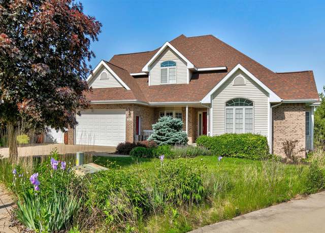 Property at 913 W 18th St S, Newton, IA 50208, 5 beds, 5 baths