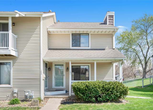 Property at 151 52nd St, West Des Moines, IA 50265, 2 beds, 1.5 baths