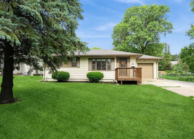 Property at 1105 N Buxton St, Indianola, IA 50125, 3 beds, 2 baths