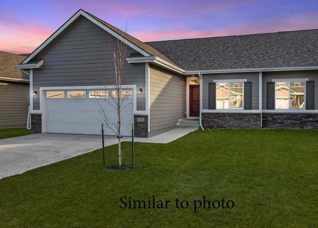 Property at 2631 3rd Ave SE, Altoona, IA 50009, 3 beds, 3 baths
