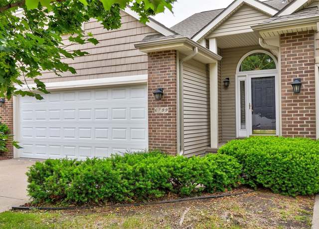 Property at 6799 NW 57th St, Johnston, IA 50131, 3 beds, 3 baths