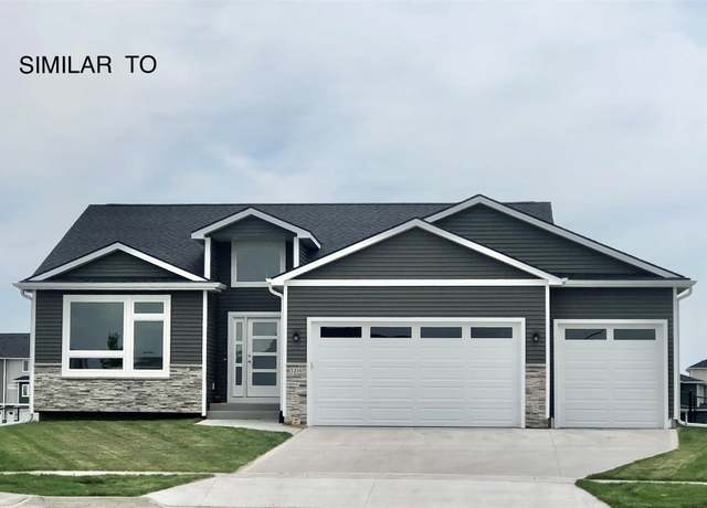 Property at 840 NW Prairie Rose Ln, Waukee, IA 50263, 5 beds, 3 baths